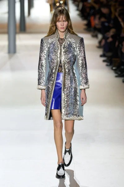 Look 31